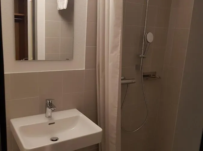 Oda ve Kahvaltı Sport Fiesch, Garni Goneri